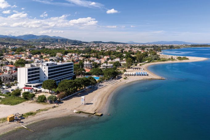 patras_hotel_achaia_beach_in_peloponnese_greece
