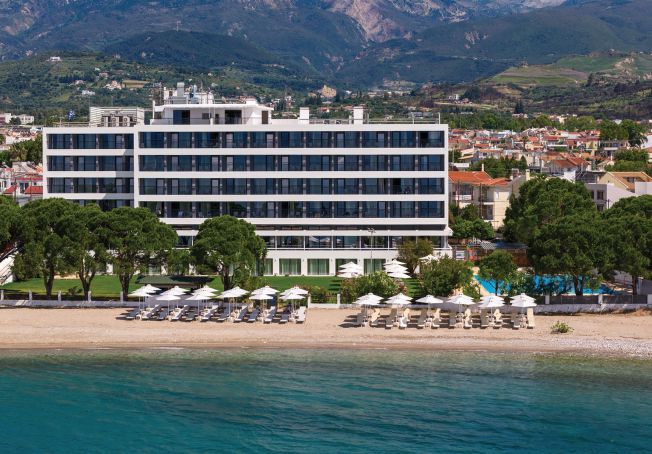 achaia_beach_hotel_in_patras_on_the_beach_peloponnese