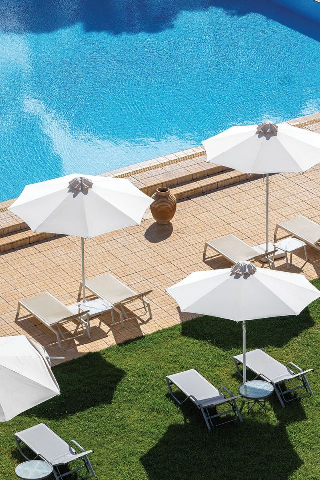 achaia_beach_hotel_with_pool_in_patras_greece