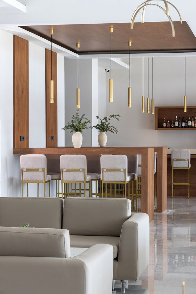 achaia_beach_hotel_with_lobby_bar_patras_peloponnese_greece